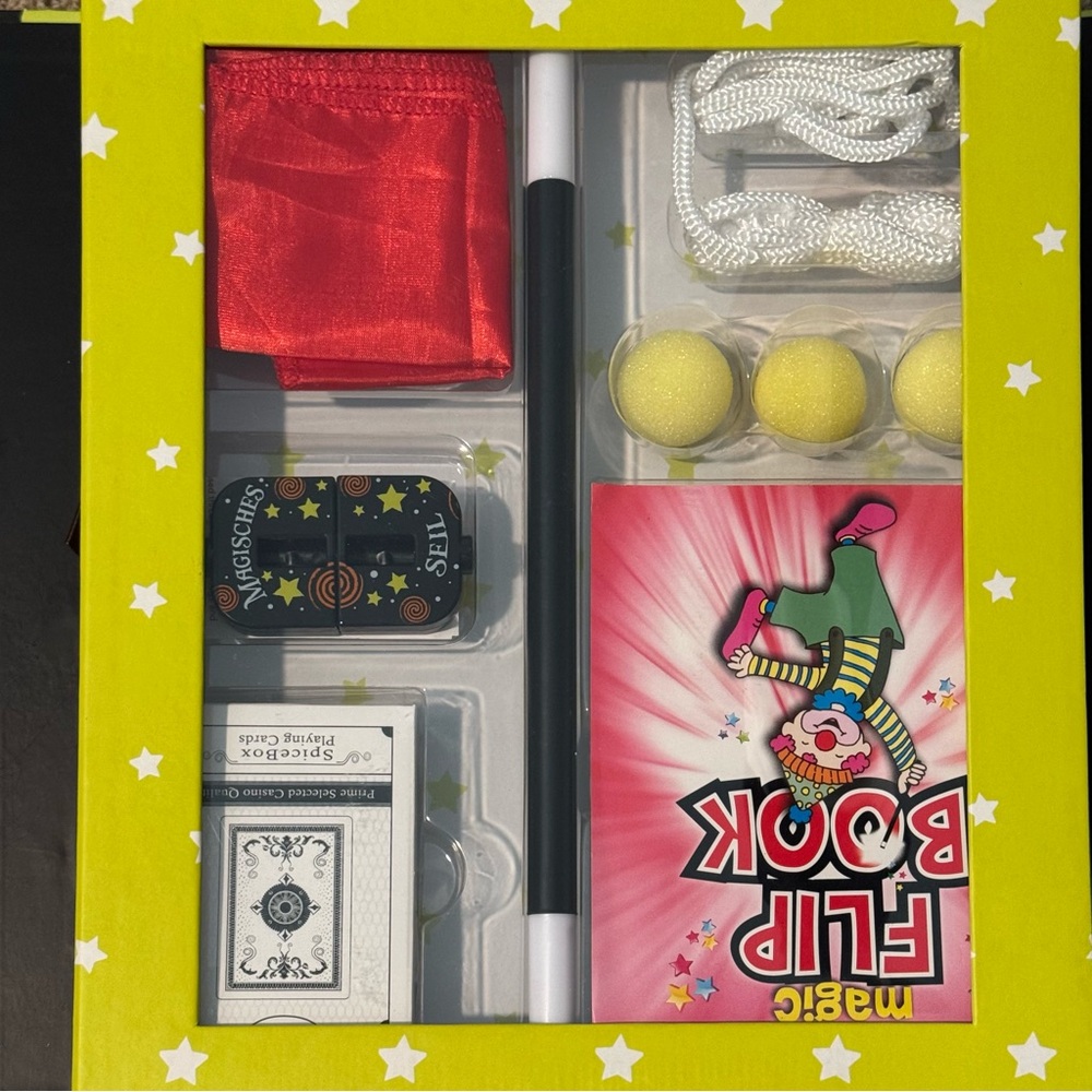 Amazing Magic Tricks Kit for Kids - Picture 4 of 5